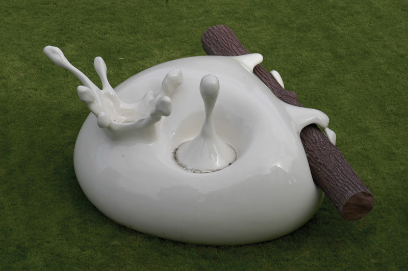 Let&rsquo;s Dance Anna. 2005/fiberglass.